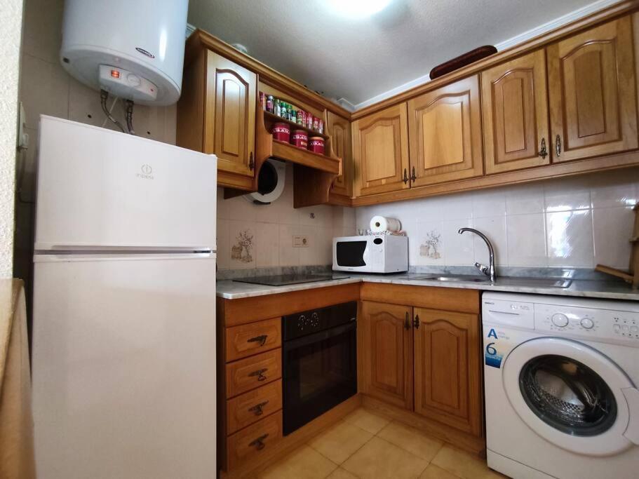 Apartamento Comodo A 300 Metros De La Playa Santa Pola Exterior foto
